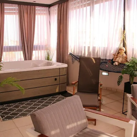 Porta Aurea & Wellness Oasis Daire *