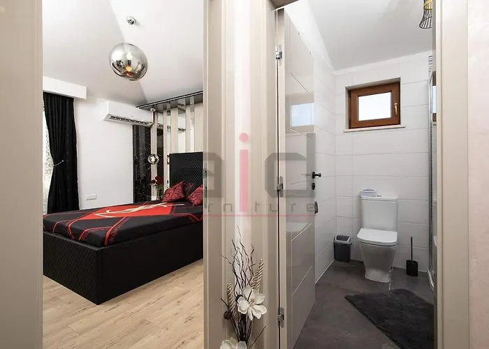 Porta Aurea & Wellness Oasis Apartament