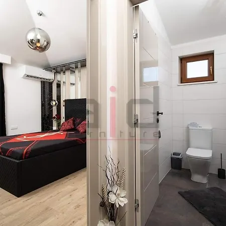 Porta Aurea & Wellness Oasis شقة