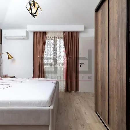 Porta Aurea & Wellness Oasis プーラ