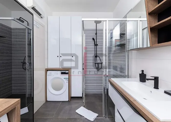 Porta Aurea & Wellness Oasis