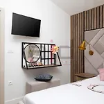Διαμέρισμα Porta Aurea & Wellness Oasis Πούλα